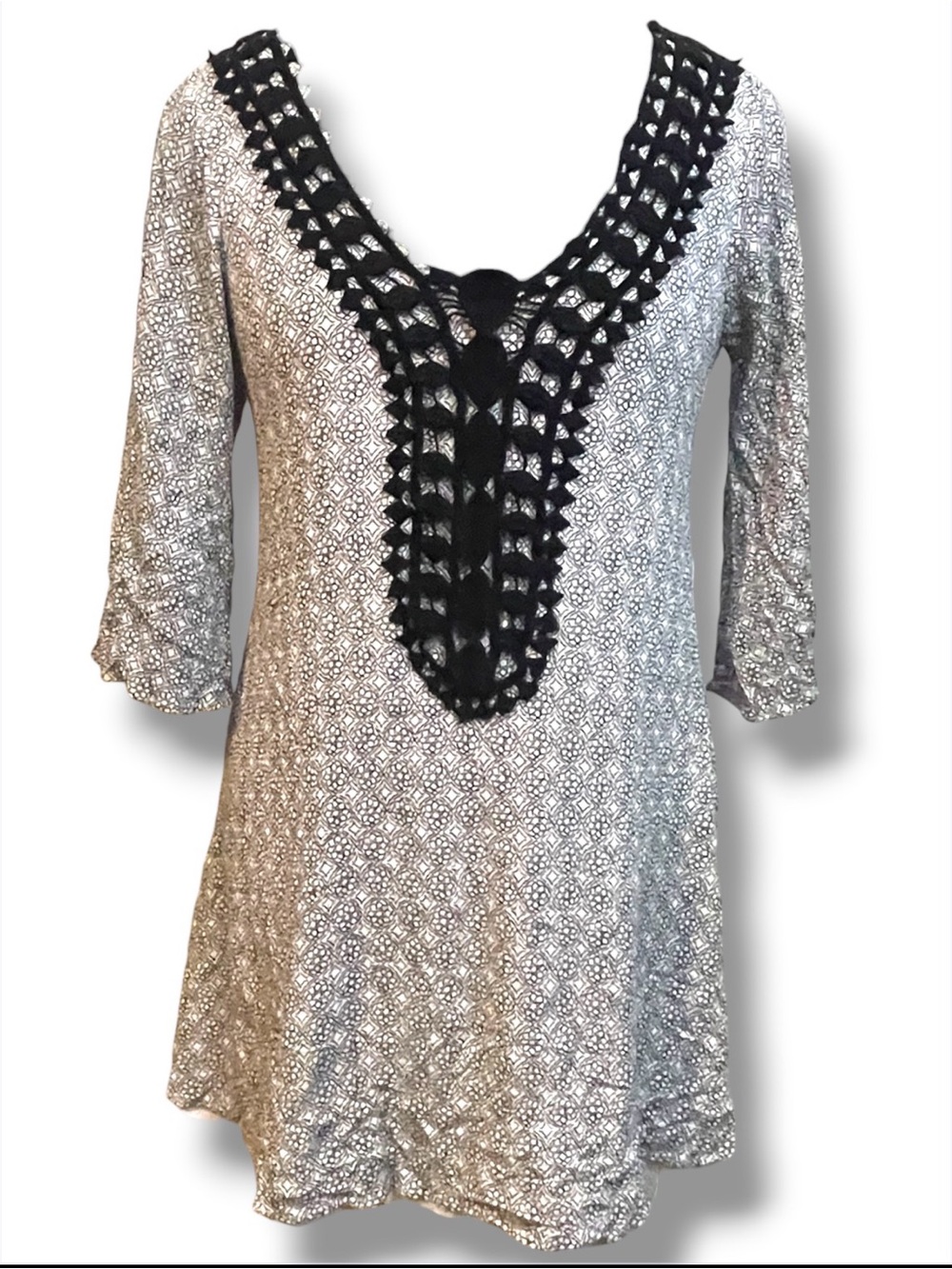 Women’s Black & White Crochet-Trim Tunic Top